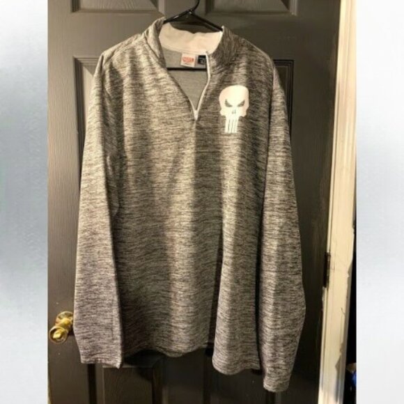 Marvel men's size XXL Gray and white long sleeved punisher top - Picture 1 of 3